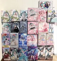 初音ミク フィギュア プライズ　まとめ売り　ぬースト　桜ミク　美少女　黒星紅白