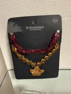 【お値下げ】STRADIVARIUS ビーズネックレス 花モチーフ　2つセット