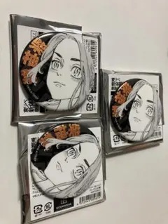 東京リベンジャーズ マイキーマート 新体験展 グリッター缶バッジ 柴柚葉