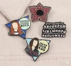 【Stranger Things】ピンバッジ 4個セット