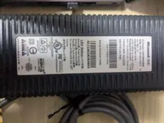 電源アダプター