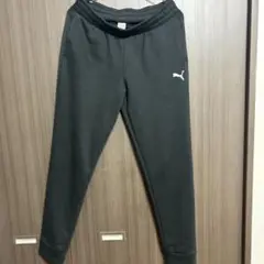 PUMA ブラック ジャージパンツ