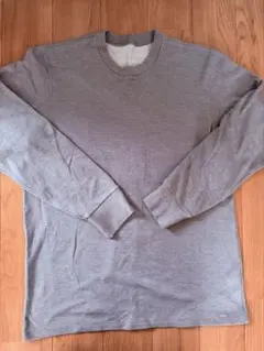 極暖 ユニクロ ヒートテック ウルトラウォーム トップス　長袖　グレー　L