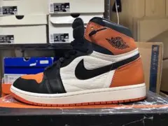 バ*ズ様 Nike Air Jordan 1 Retro High OG シャタ