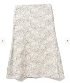 BEAMS / AVERY ROWフラワー エンブロイダリー スカート