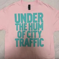 GILDAN 半袖Tシャツ ピンク UNDER THE HUMのサムネイル