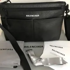 極美品 BALENCIAGA バレンシアガ クロスボディバッグ ショルダーバッグのサムネイル