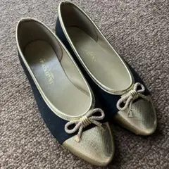 バレエシューズ 黒と金 リボン付き