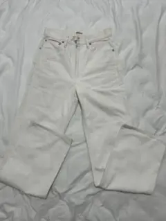 AURALEE ホワイトデニムパンツ