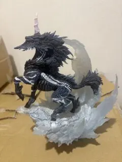 一点物 グルーガンアート モササウルス 立体作品 恐竜 作: おれはれお