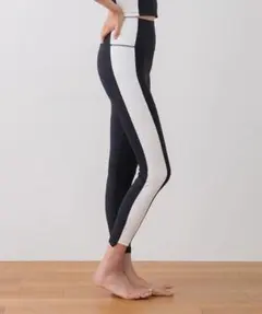 LABA SUKALA バイカラーアシンメトリーレギンス　黒