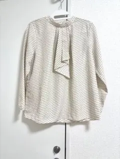 ブラウス　RHYME オリヒカのサムネイル