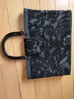 ノ*子様 ブラック フォーマル バッグ 刺繍 デザイン　レディース