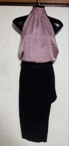 ピンク・黒のパーティードレス