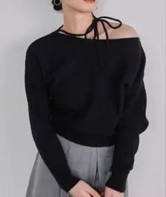 【匿名配送】 solleim ストラップリボンワンショルニット