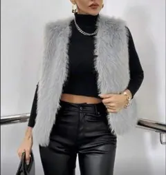 グレー ファー ベスト