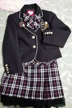 子供 フォーマル 130cm 黒いジャケットとチェック柄スカート セット