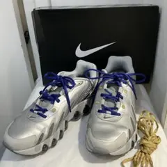 NIKE スニーカー