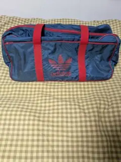 adidasのビンテージバッグ