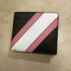 【新品】MICHAEL KORS 二つ折り財布 シグネチャー
