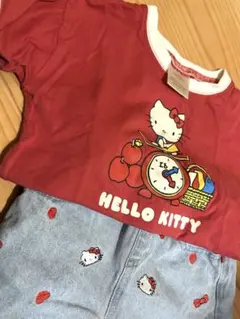 ハローキティ刺繍デニムハーフパンツ　Tシャツ2点セット