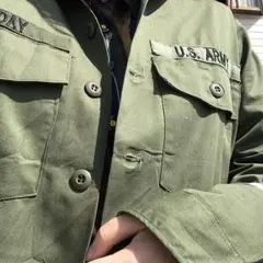 古着 ミリタリージャケットのサムネイル