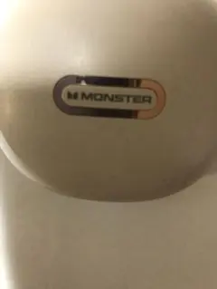ワイヤレスイヤホン　monster