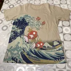 ユニクロUNIQLO Tシャツ 完売 ポケモン コイキング 北斎