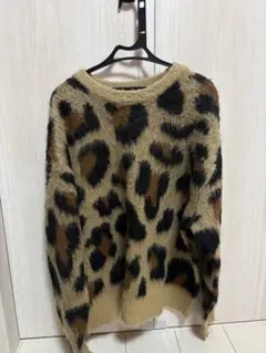 ヒョウ柄アクリル混紡ニットセーター
