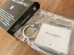 dynamite BTS カプセルアルバム　FESTA bts カプセルトイ