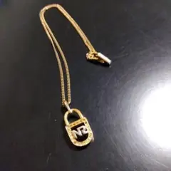 Nina Ricci ペンダント ネックレス