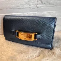 美品！プラダ　PRADA　サフィアーノ　キーケース　ゴールドロゴ　紺　ブルー