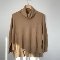 【アースミュージックエコロジー】タートルネック　ニット　ベージュ　F