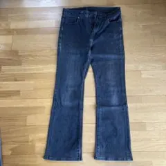 ユニクロUJ、ブラックのパンツ