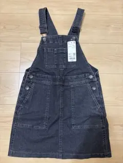 ＊新品未使用タグつき＊UNIQLO キッズ　デニムジャンパースカート　130cm