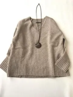 美品♡バンヤードストーム Vネックニット セーター ベージュ ウール ゆったり感