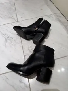 アレキサンダーワン ブラック レザー ブーティ