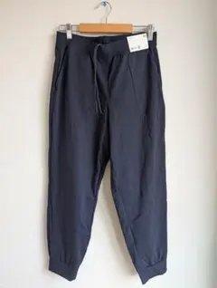 ユニクロ　ウルトラストレッチ　エアリズム　ジョガーパンツ　ネイビー　Ｌサイズ