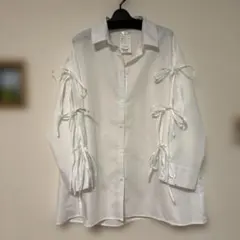 新品未使用 リボン付きホワイトシャツ フリー