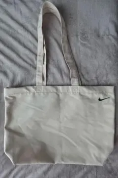 NIKE トートバッグ ベージュ　エコバッグのサムネイル