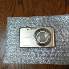 Panasonic　ＦＨ7 ゴールドデジカメ