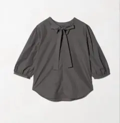 【週末セール】UNITED ARROWS リボンハイネック 2WAY ブラウスのサムネイル