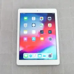 Apple iPad Air 第1世代 16GB A1474 シルバーのサムネイル