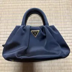 GUESS バッグのサムネイル