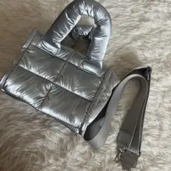 GUシルバー パフデザイン ショルダーバッグ