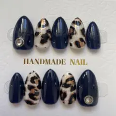 ♡原品限り♡Ｍサイズ　手作りネイルチップ ネイビーブルー ショートポイント