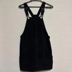 サロペット　ブラックジーンズ