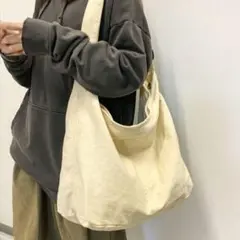 【新品 ベージュ】ショルダーバッグ トートバッグ キャンパスバッグ カジュアル