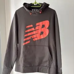 New Balance フード付きパーカー