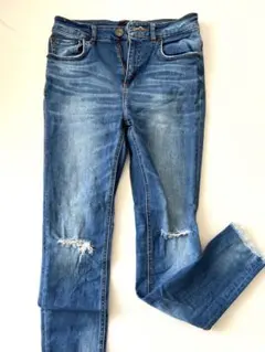 【JEANASISジーナシス】スキニー　デニム　ダメージジーンズ